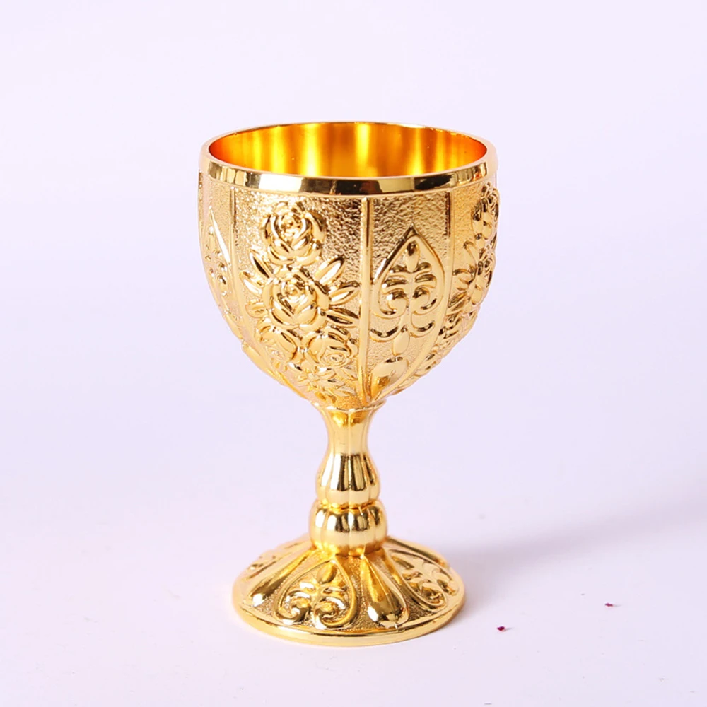 

Wine Glasses Retro Creative Beverage Wine Cup Goblet Small Wine Cup Gold European Style Home Bar Decor Drinking Tools
