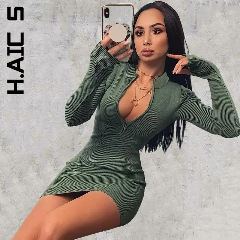 

Женское трикотажное платье-пуловер H. АИК, с молнией