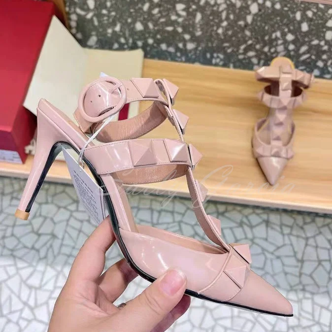 

Nude Pointy Rivets Sandals With Heels Women Metal Buckle T-strap Luxury Brand Sandals Sexy Female Summer Trend Party Dress Shoes