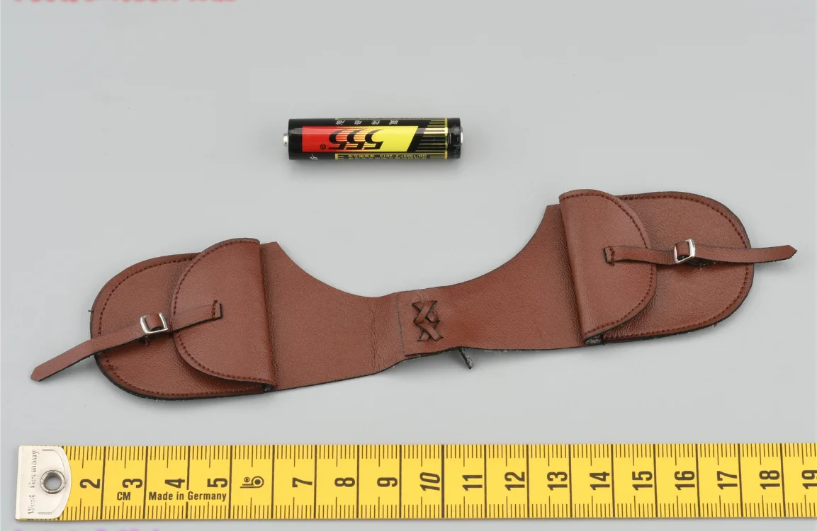 

PRESENT TOYS 1/6 Scale Soldier PT-sp42 West Cowboy Leather Shoulder Bag Model For 12'' Figure