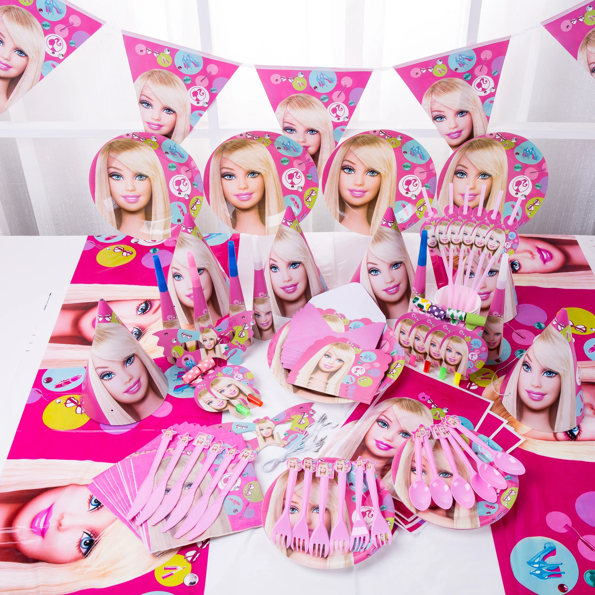 

Барби Кукла одноразовая посуда искусственное украшение розовая девушка на день рождения баннер кекс Топпер фон