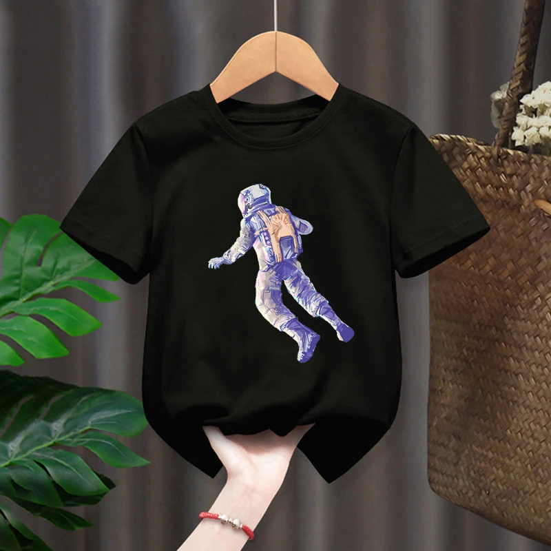 

New cute moon astronaut T-shirt creative cartoon shirt casual boy girl fashion clothing T-shirt Harajuku trend short-sleeved