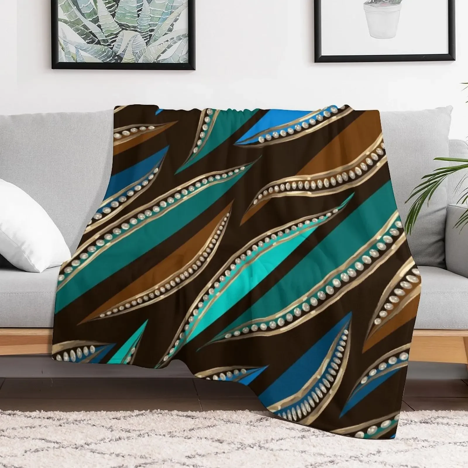 Антикварные Ювелирные льбочки с матовым золотом и бриллиантами одеяло теплое