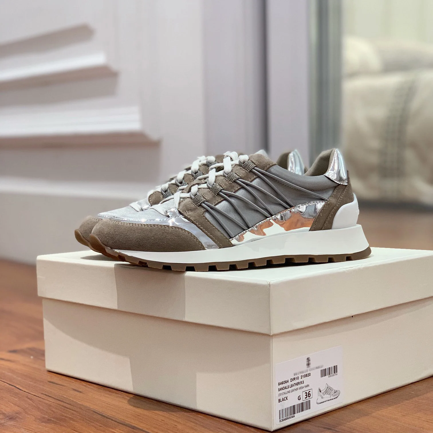 New spring and autumn beaded Forrest Gump shoes Women's summer walking thick soled elastic belt flat soled casual sneakers flats