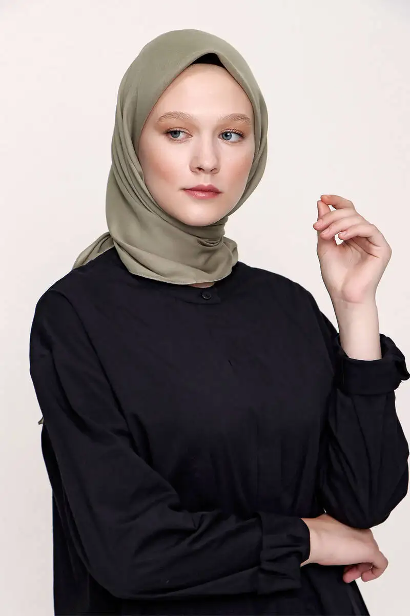 

Miray Straight Soft Scarf Naphtha