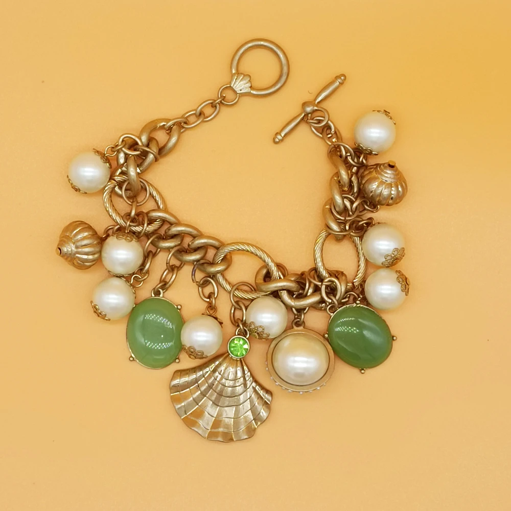 

Pearl Metal Shell Green Artificial Jade Crystal Charm Bracelet Free Shipping Bracelets For Women Fashion Designer Jewerly
