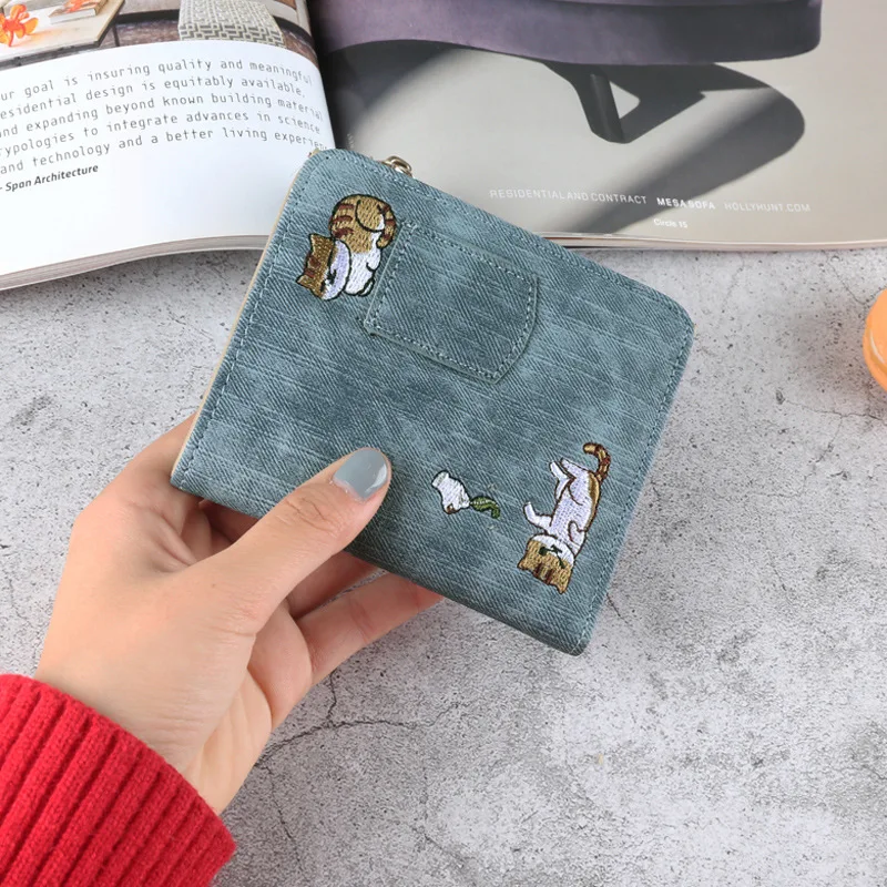 Embroidery Cat Women Short Wallet Zipper Coin Purse Short Women's Wallet Kawaii Mini Cards Holder Clutch for Girl Carteras