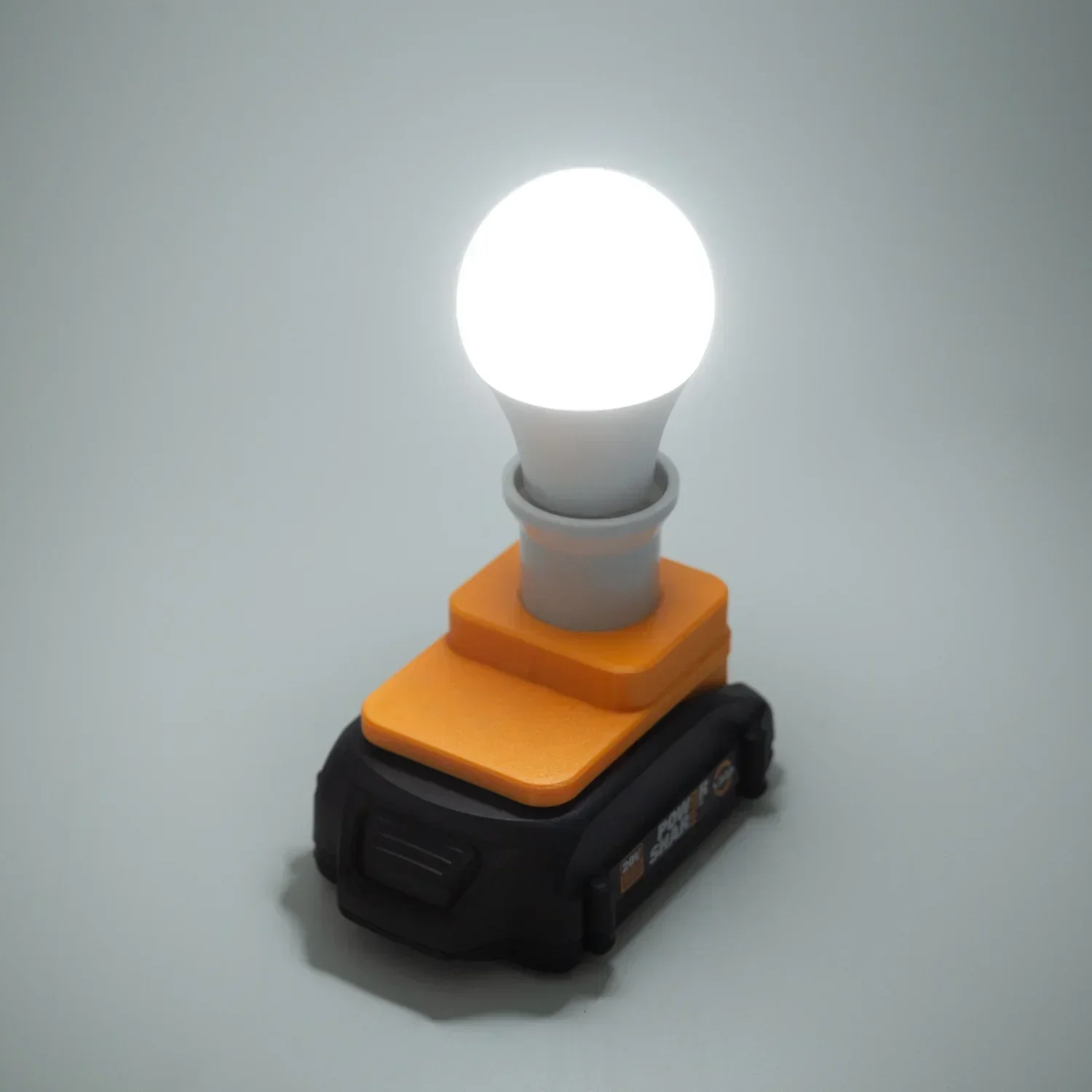 

Светодиодная лампа Worx E27 белая