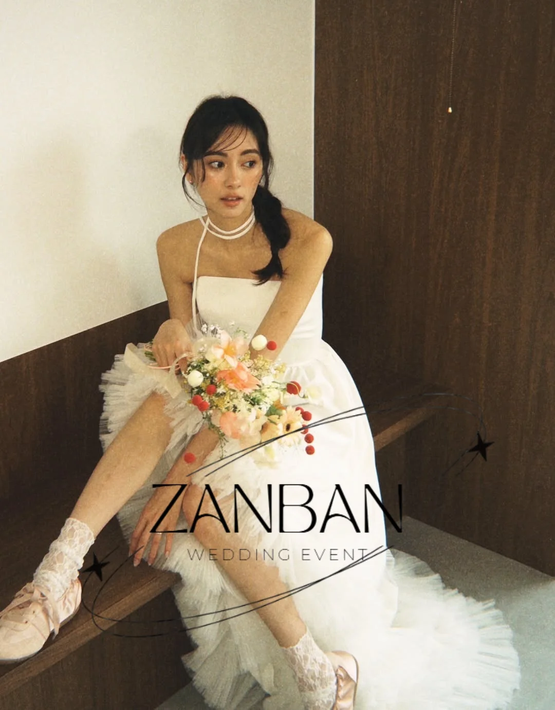 Фото Свадебное платье ZanBan Korea 2026: без бретелек, из тюля, плиссированное, для фотосессии, А-силуэт, многоярусное, без рукавов, с корсетом на заказ №3