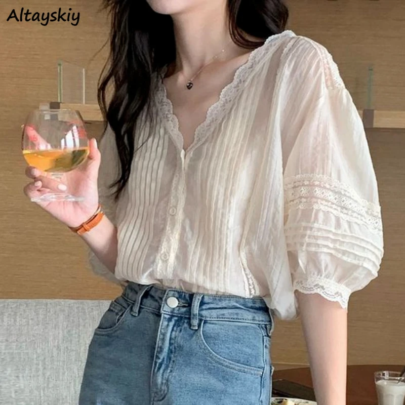 

Shirts Women Lace Sweet Thin Vintage Patchwork Fashion Elegant Popular Vacation Casual Loose Soft Streetwear Summer French Style