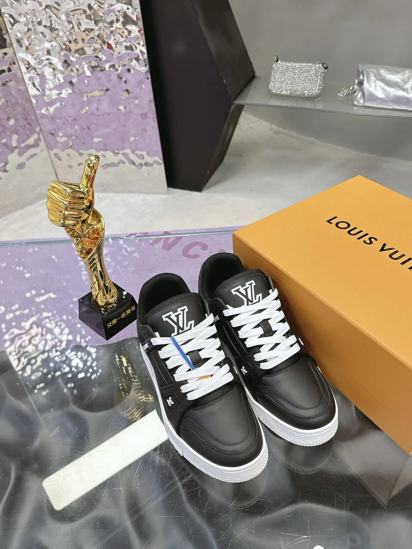 кроссовки в стиле LOUIS VUITTON copy 1:1 Модный удобный и универсальный