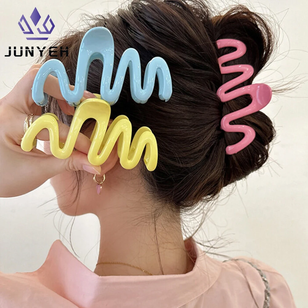 

Korean Style Claw Clips Macaron Wavy Hair Accessories Claw For Women Elegant Shark Clip Fashion Girl Hair Clamp