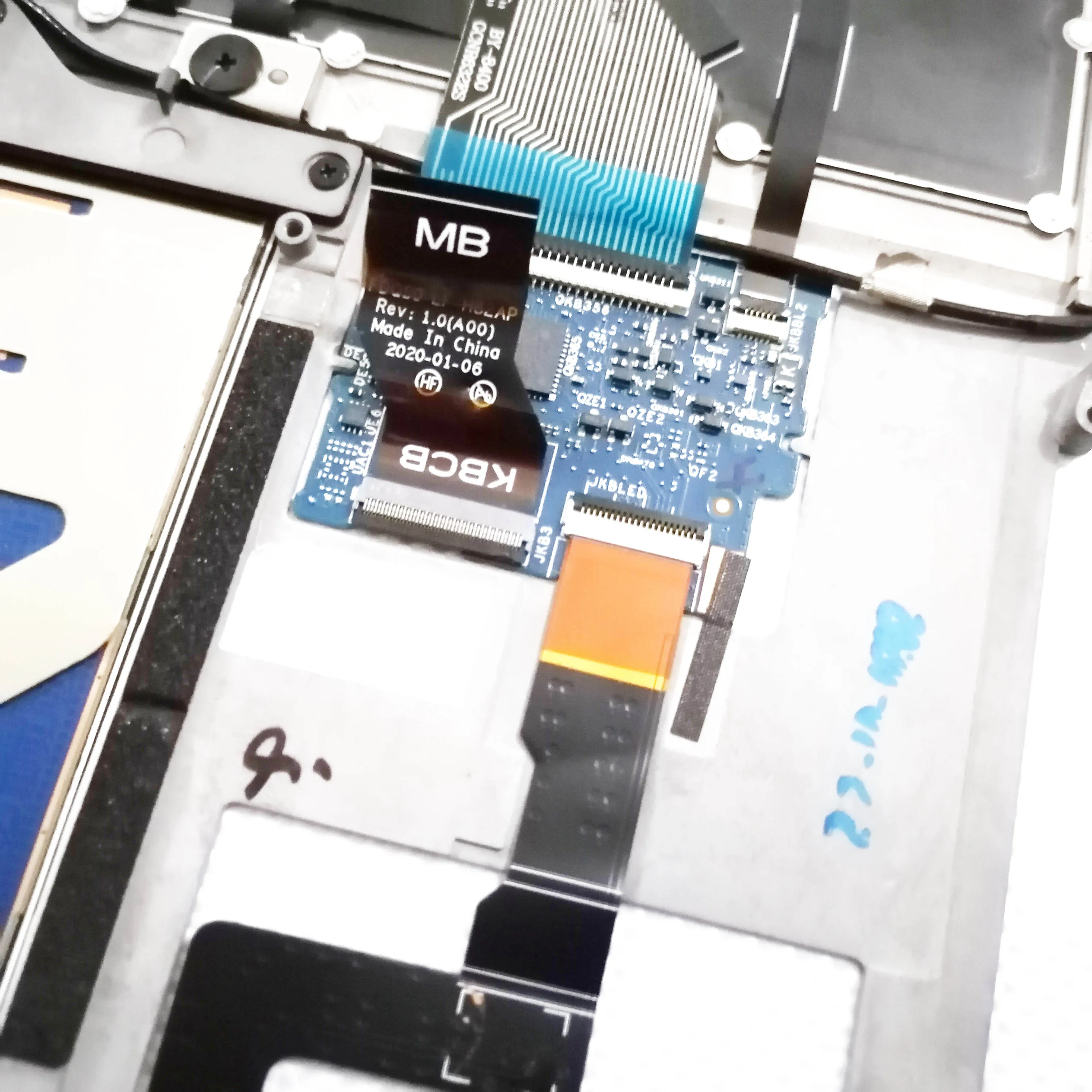 Оригинальный подставка для ноутбука с клавиатурой подсветкой и деталями Dell XPS 15