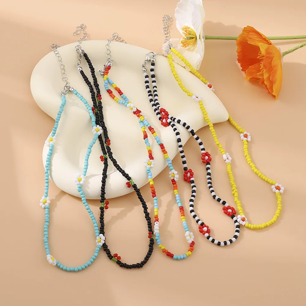 

Bohemia Colorful Charm Flower Beadeds Necklace For Women Fashion Rice Beads Choker Clavicle Beach Jewelry Accessories