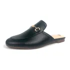 Шлепанцы женские кожаные, дизайнерские брендовые тапки, на плоской подошве, Повседневная Уличная обувь с металлической цепочкой, большие размеры 34-46