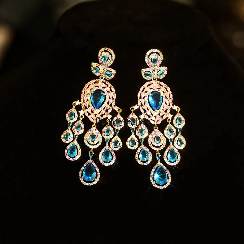 Крупные инкрустированные крупные серьги-капельки в стиле ретро