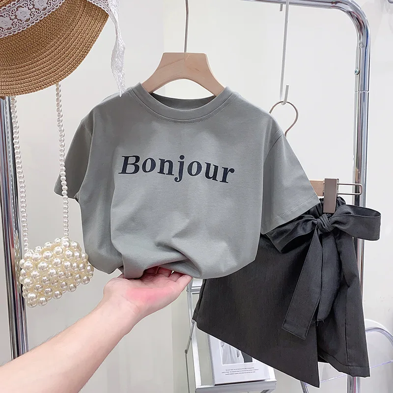

MIDODO 2022 Summer Girls Fashion Letter Short-sleeve T-shirt + Skirt 2Pcs Suit Children Cotton O-neck Grey Tee Shorts Set Kids