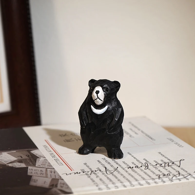 

Деревянная статуэтка медведя ручной работы