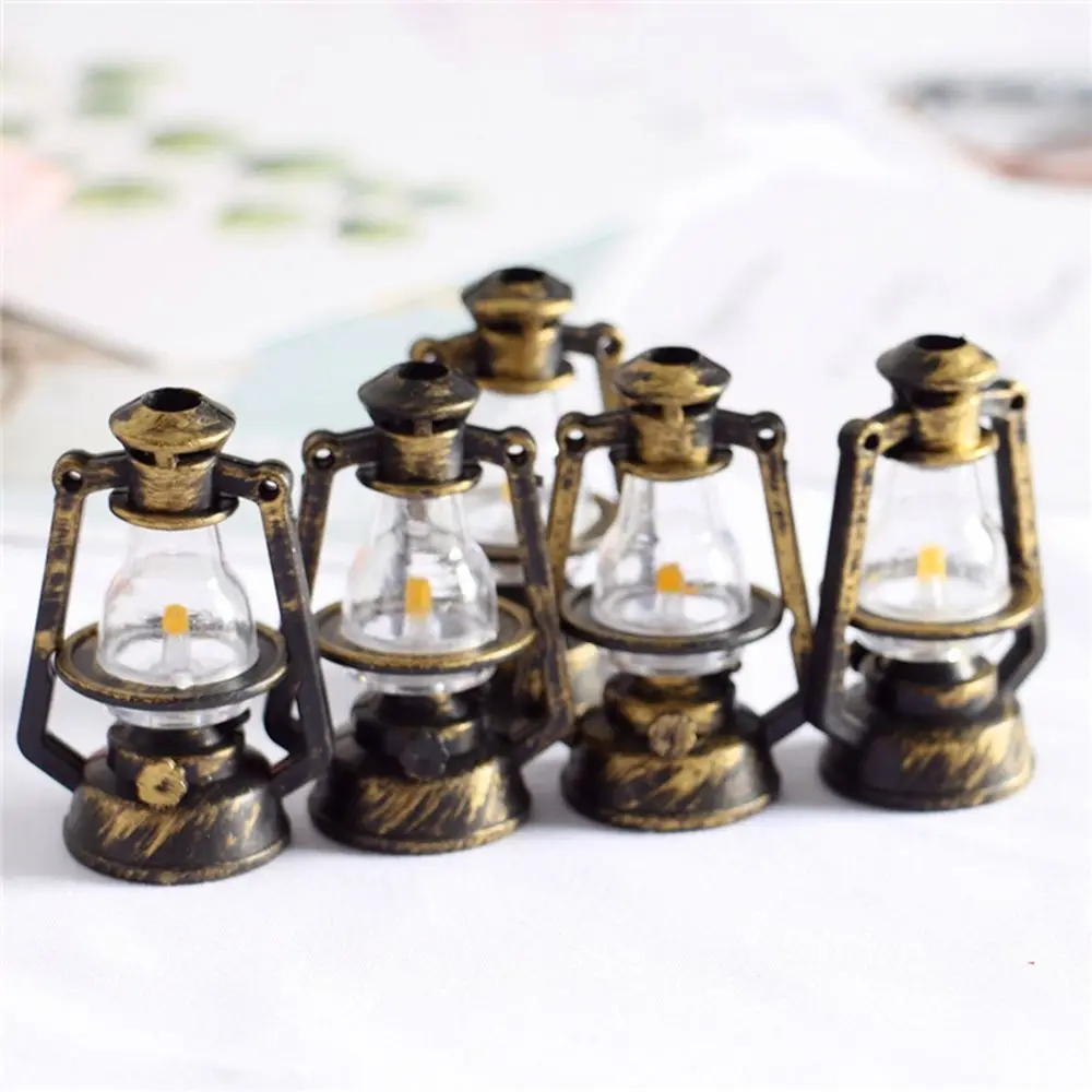

8style Mini Road Light Model Resin Craft Micro Landscape Home Decor Fairy Garden Miniatures Streetlamp Figurine Decoration