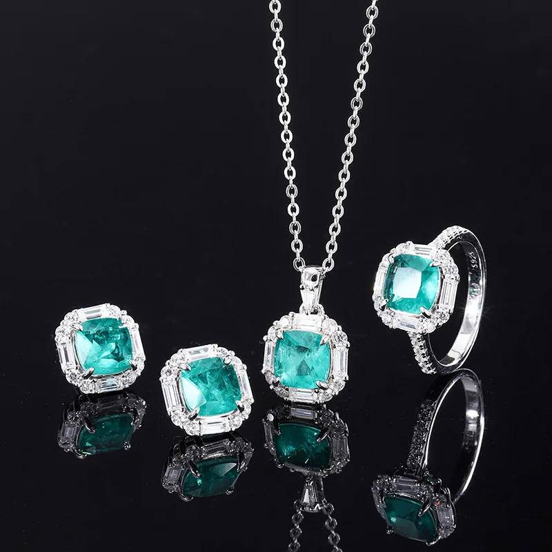 

Серьги и кольца из серебра 100% пробы, 8 х8 мм
