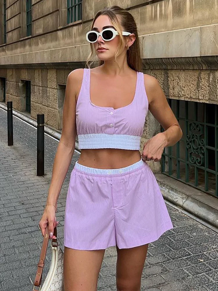 

Летний комплект одежды woman 2023 повседневные полосатые лоскутные шорты, укороченный топ с круглым вырезом и эластичные шорты со средней талией, комплект из двух предметов