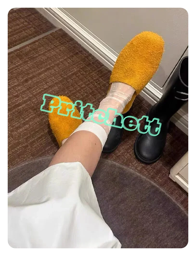 Желтые зимние тапочки с круглым носком без шнуровки на плоской подошве женские