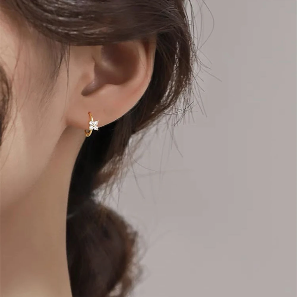 

CANNER Fashion Mini White Zircon Flower Hoop Earring S925 Sterling Silver Loops Pendant Huggie Earring For Women Jewelry Gifts
