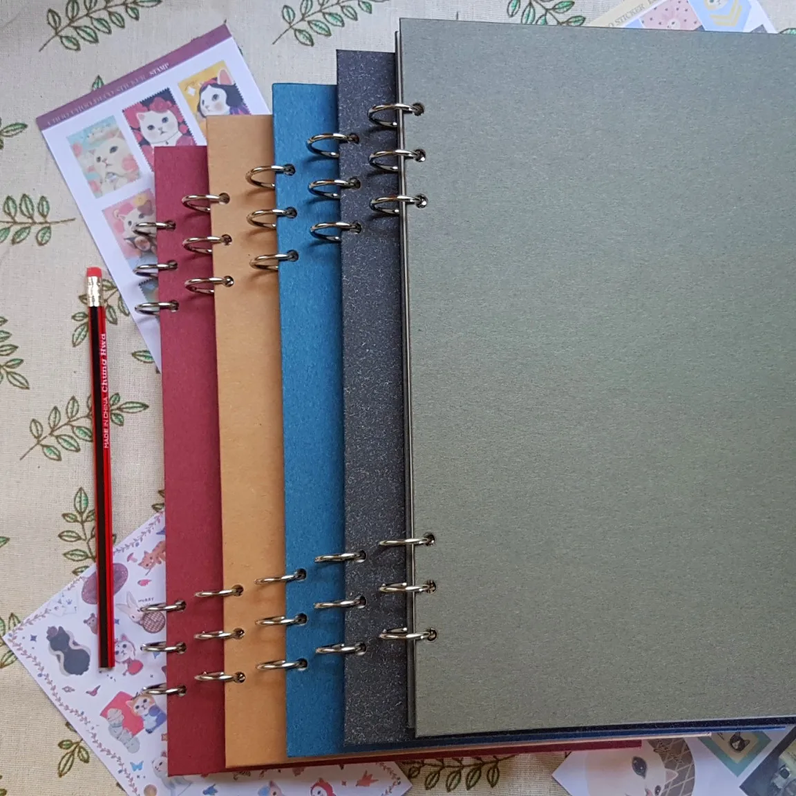 

A4 Sketchbook Art Drawing Book Blank Loose-leaf Notebook Checkered Line Handbook Notebook Thicken 60 Sheets Sketch Books