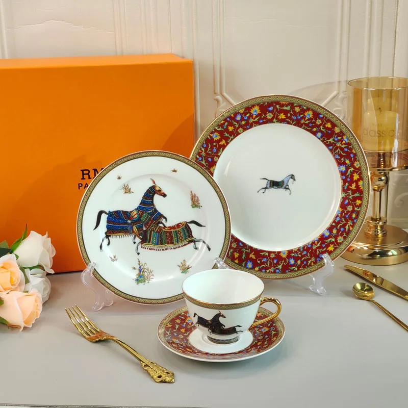 

Personalized Tea Coffee Cup and Plate Ceramic Leave Pattern Light Luxury Coffee Set Korea European Style 200ml