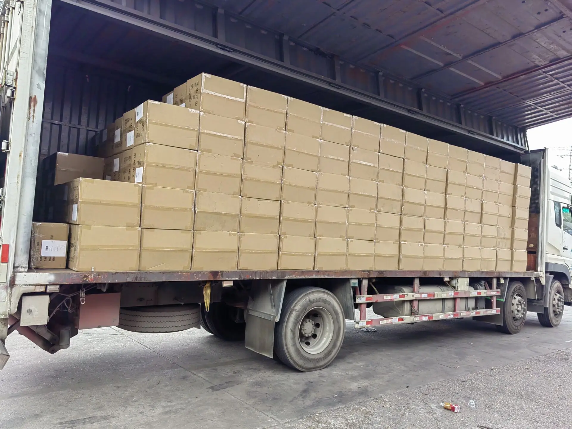 

2 шт. штепсельная вилка европейского стандарта