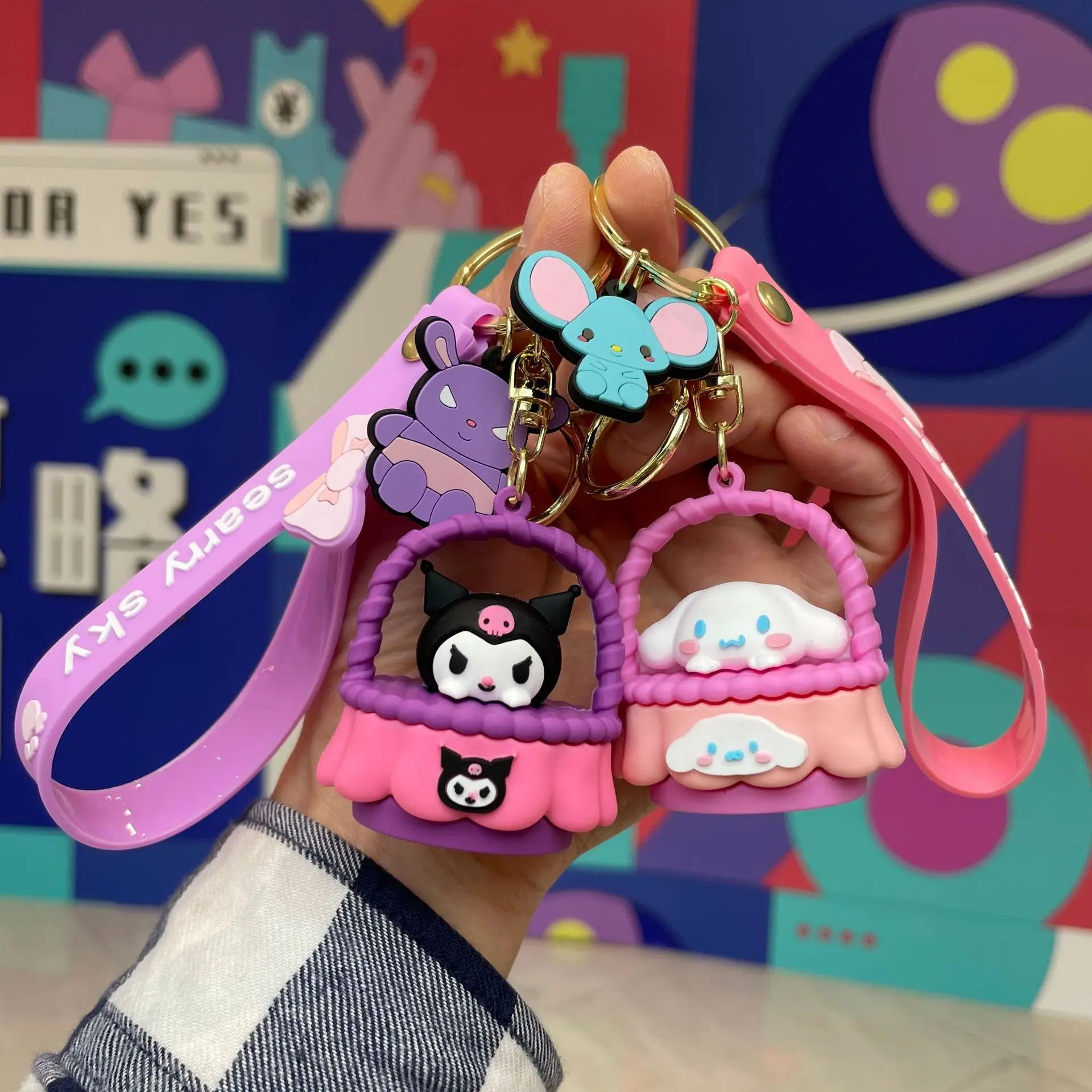 

Брелок Kuromi с цветочной корзиной, брелок для ключей с куклой, автомобилем, подвески для пары сумок, кукол, мультяшный Детский рюкзак с подвеской, милый подарок