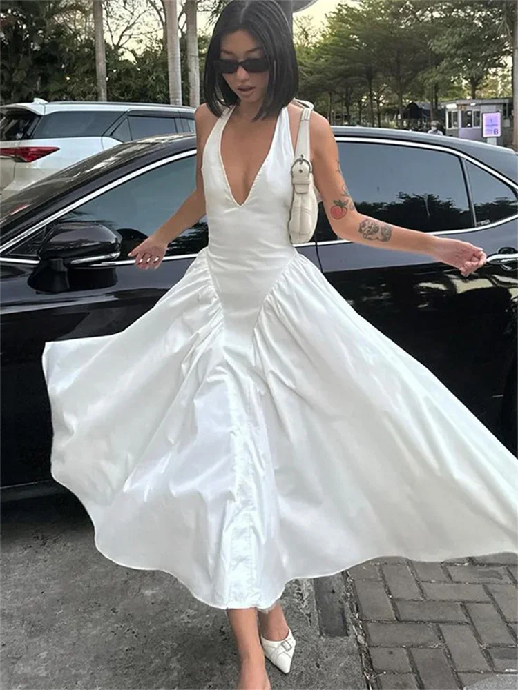 Женское белое длинное платье с V-образным вырезом открытой спиной