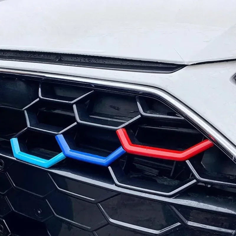 Фото Для Audi A4L Q5L A6L 2020-2024 средняя сетка декоративная полоса передняя часть яркая полоса патч автомобильные декоративные принадлежности аксессуары №2