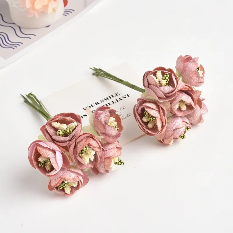 

Искусственные шелковые розы 6 шт.