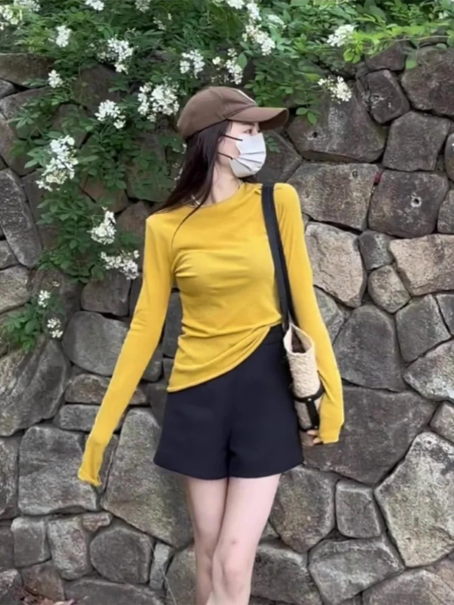 Белая рубашка с длинными рукавами и плечами женская осенняя новинка 2024