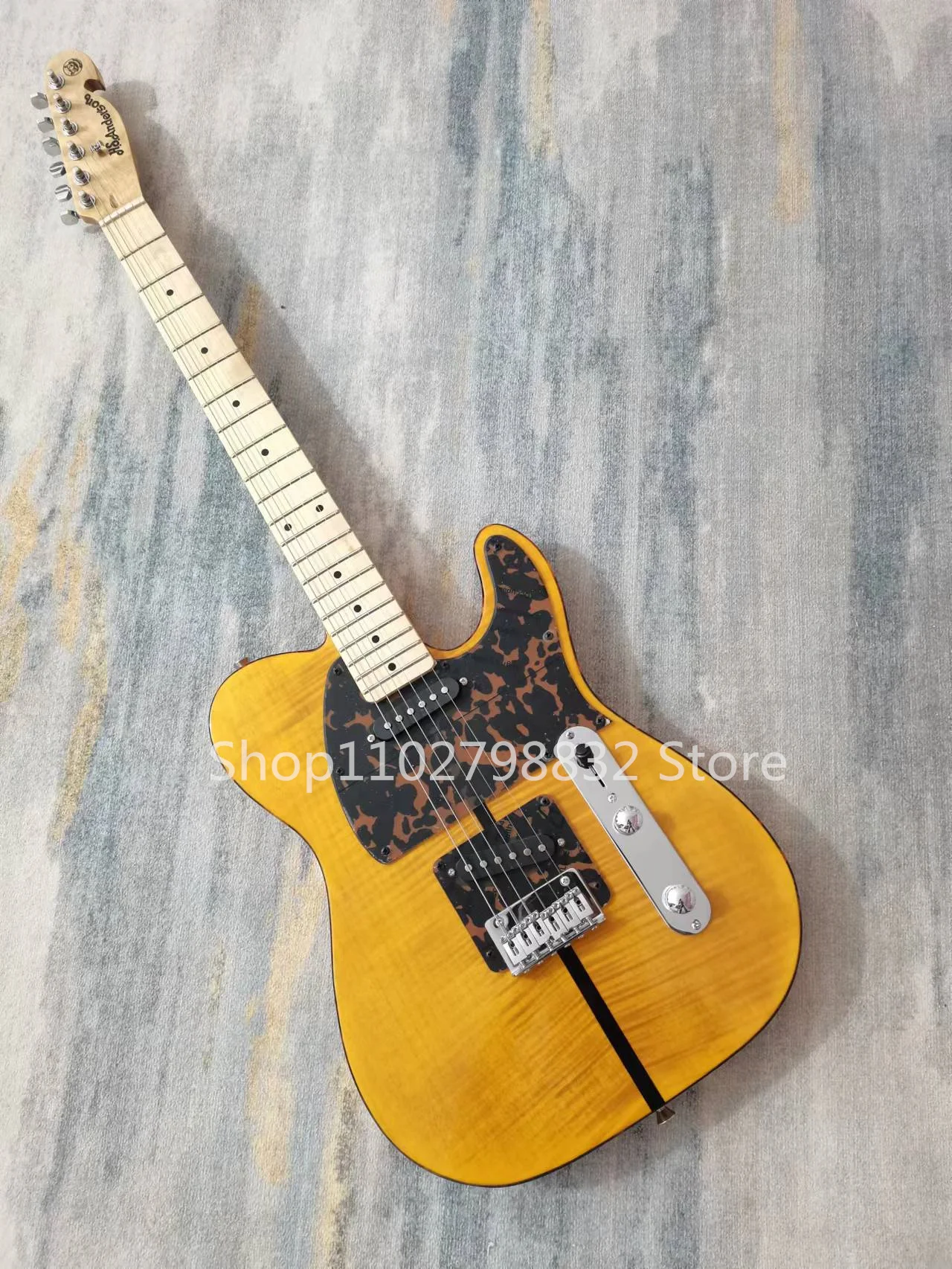 

6-string electric guitar, maple fingerboard, double-sided Tiger surface, silver accessories, free transportation