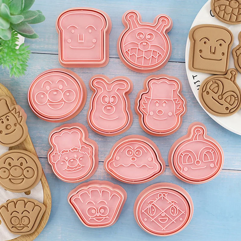 

10pcs/boxed DIY Cookie Cutter Mold Confectionery Run Kingdom Desserts Cutting Stamps Kitchen Baking Pastry Bakeware Tool