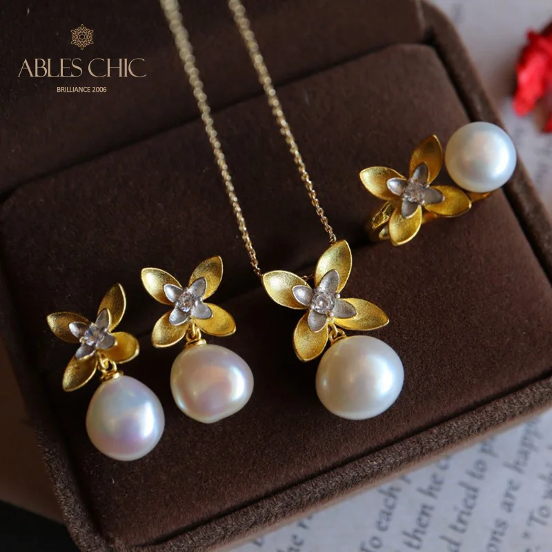 18K Gold Tone Sterling Silver Natural Baroque Pearl Pendant Flower Earrings Clover Ring Jewelry Set L1S2N31067