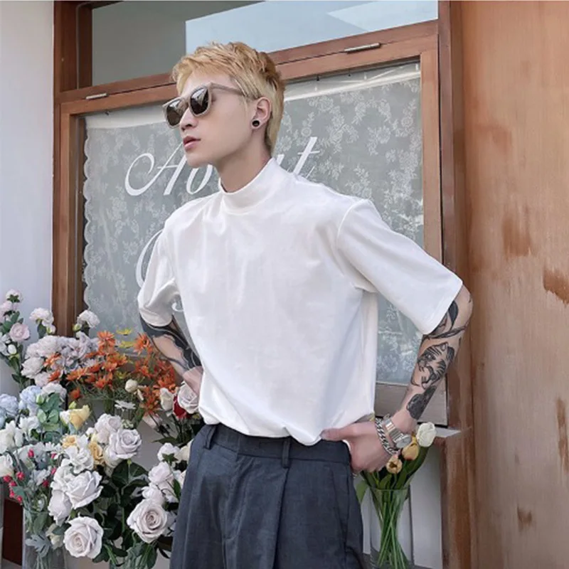 

2023 New Summer Men's Short Sleeve T-shirt Solid Light Luxury Loose Relaxed Half High Collar Underlay Handsome Top