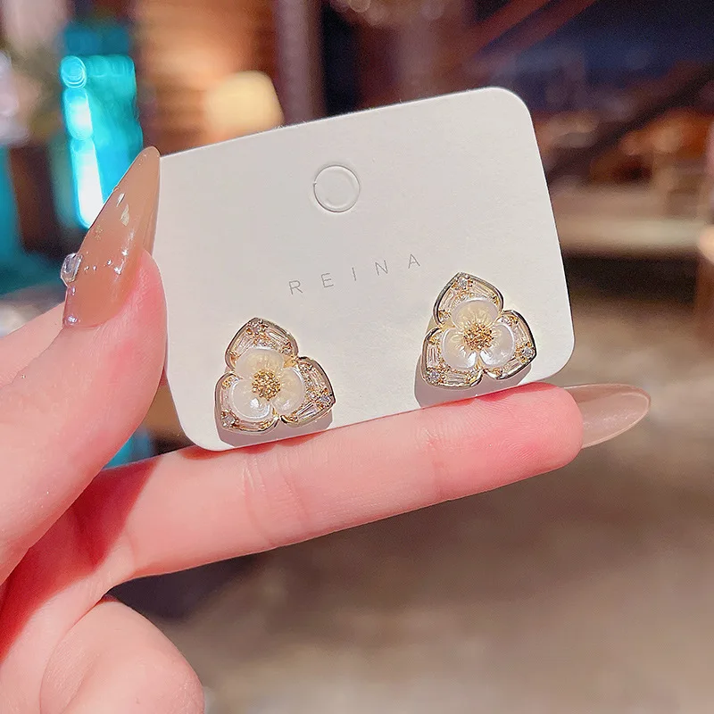 

Оптовая продажа, женские Серебристые серьги-гвоздики S925