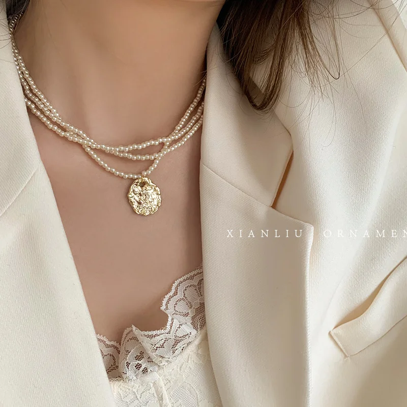 Elegant retro multi-layer pearl necklace advanced clavicle chain 2023 new women