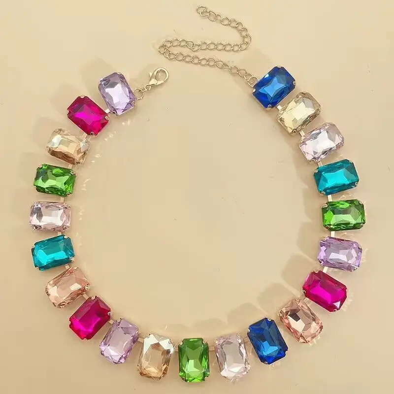 

Women's Colorful Square Glass Crystal Necklace Fashion Collar 21pcs Beads