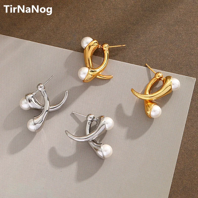 

European and American Fashion Exaggerated Contracted Metal Cross earrings French Elegant Baroque Imitation Pearl Earrings
