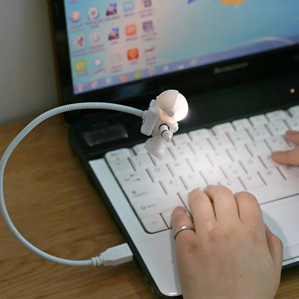 

Портативная USB-лампа для чтения в форме астронавта, 5 в постоянного тока