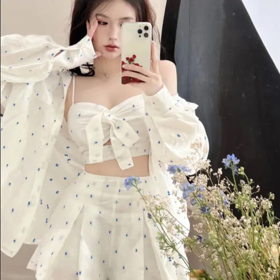 Комплект рубашки в горошек на бретелях с длинным рукавом