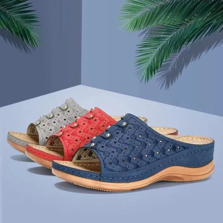 

Shoes Woman's Slippers Low Slides On A Wedge Jelly Flip Flops 2022 Soft Glitter Scandals Rubber Floral Crystal Fretwork Fabric P