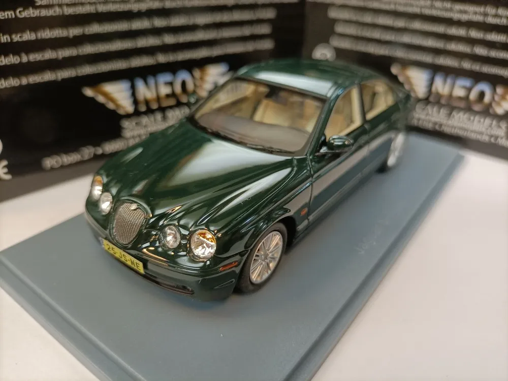 

Neo 1 43 JAGUAR S-Type British Green 4 Door Simulation Luxury Car Model