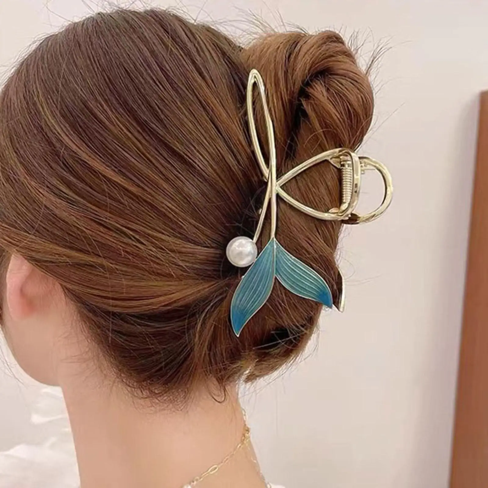 

Женская металлическая заколка для волос, в форме акулы