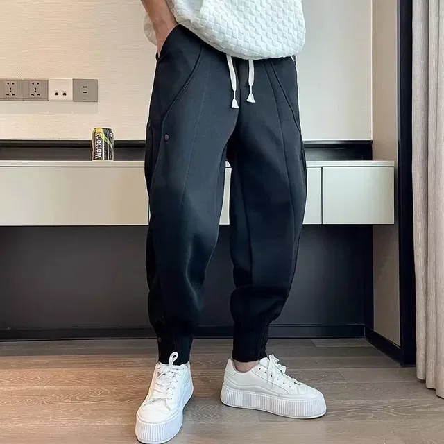 

NEW IN Brand Men's Casual Sports Pants Fashion Bind feet Button Outdoors Men Elastic Zipper Bunched Foot Trousers Baggy Jogg