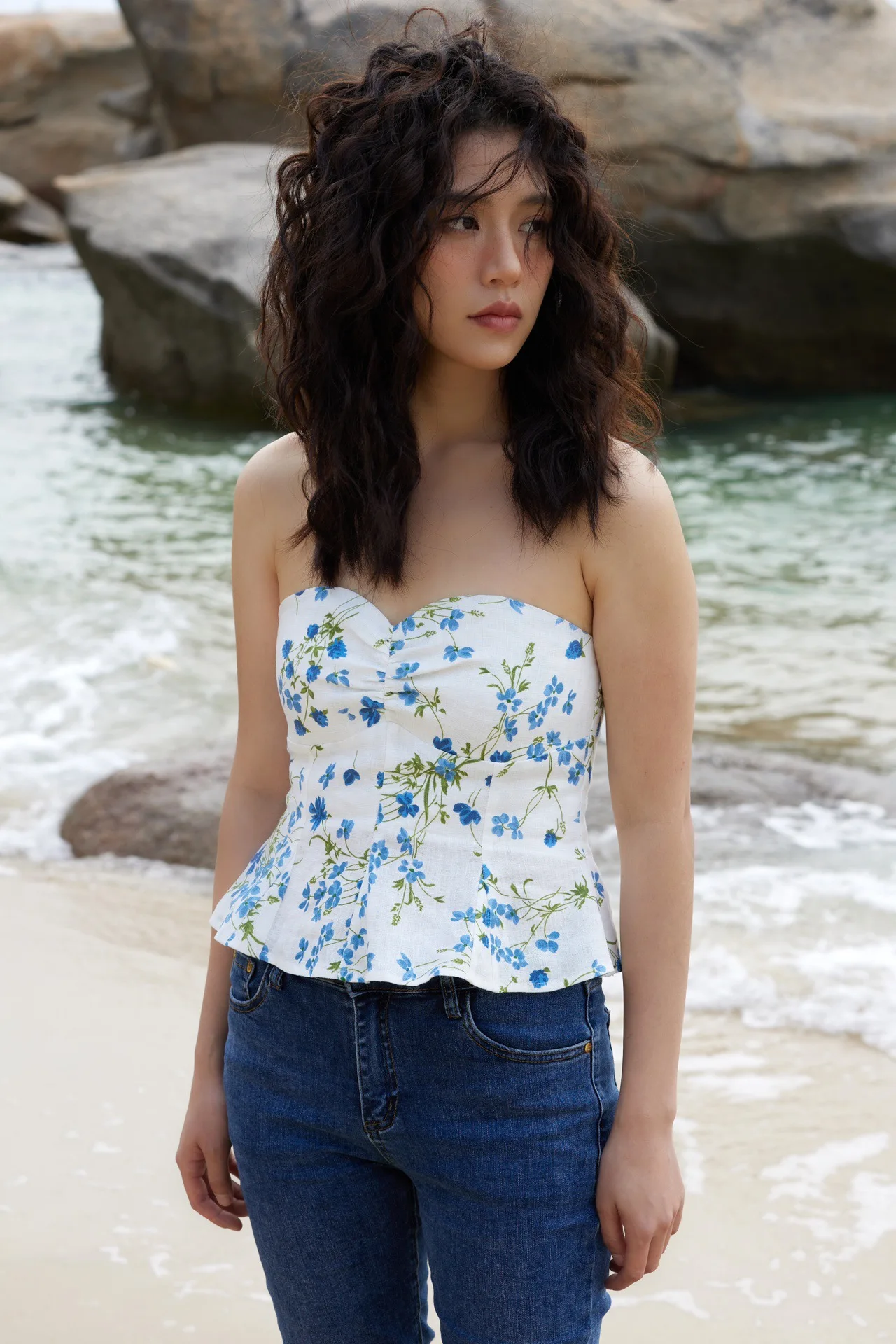 

2023 New Linen Slim Seaside Holiday Style Elastic Chest Floral Print Bra Top